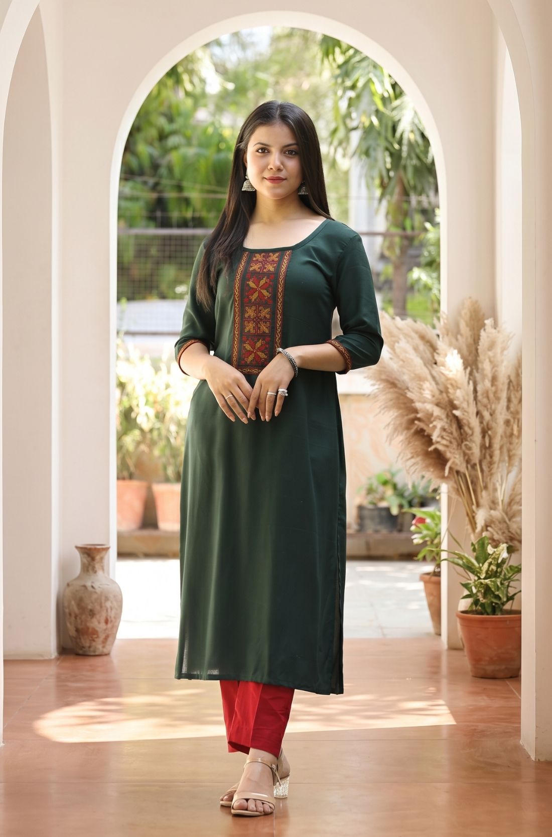 Women's ethnic Embroidered Rayon Kurti