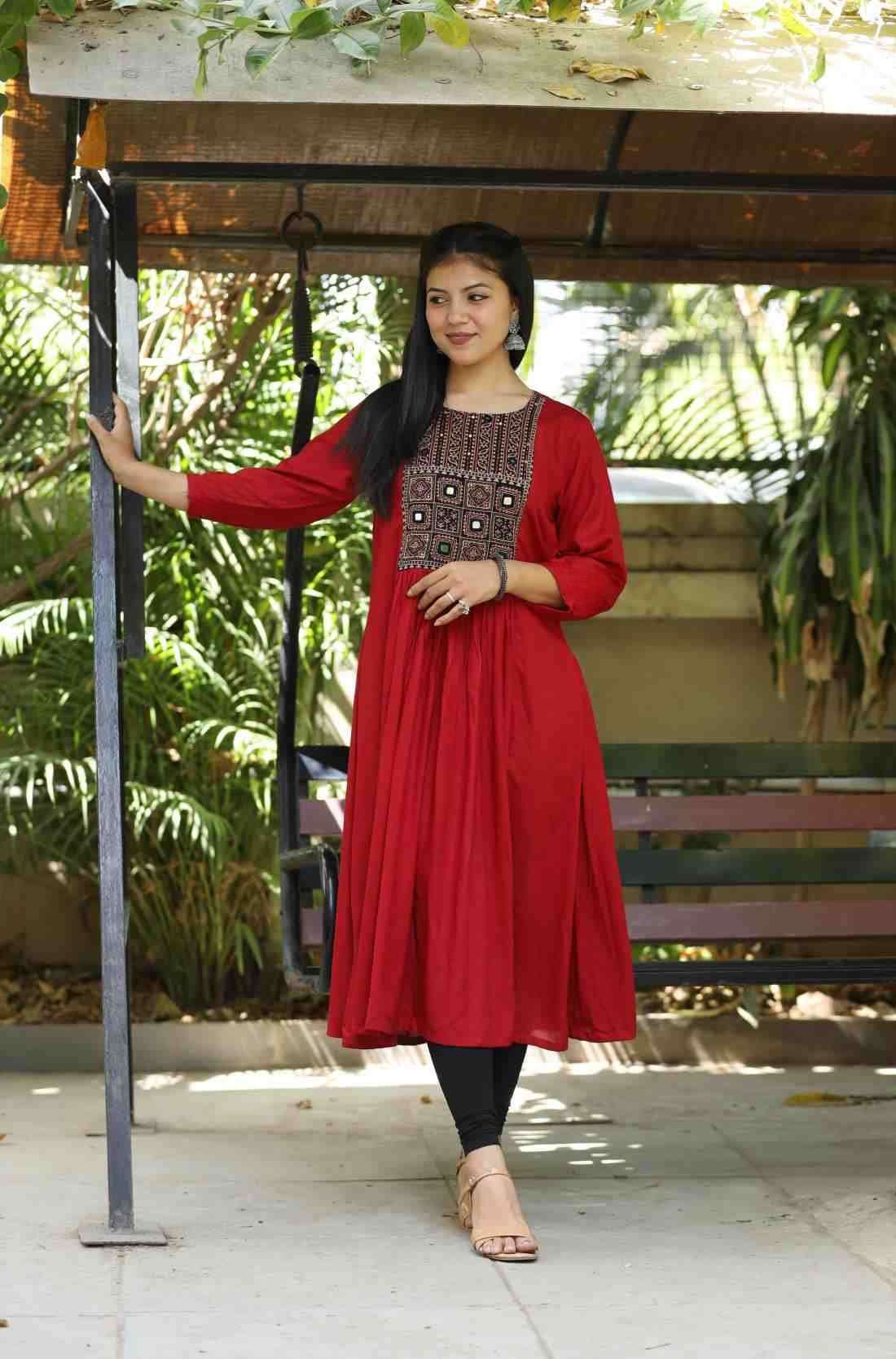 Standing_pose_in_maroon_embroidered_A-line_kurta